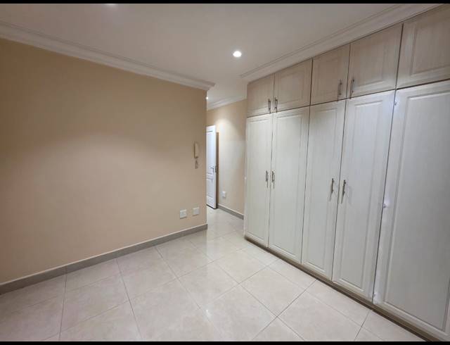 3 BEDROOM APARTMENT FOR SALE IN WARNER BEACH